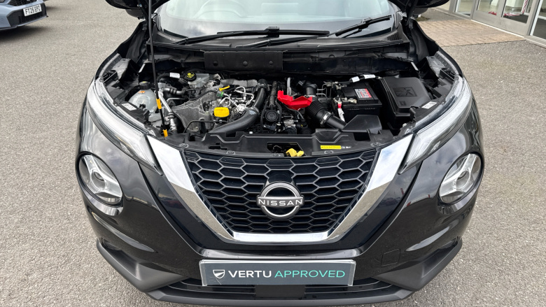 Nissan Juke 1.0 DiG-T 114 N-Connecta 5dr DCT Petrol Hatchback